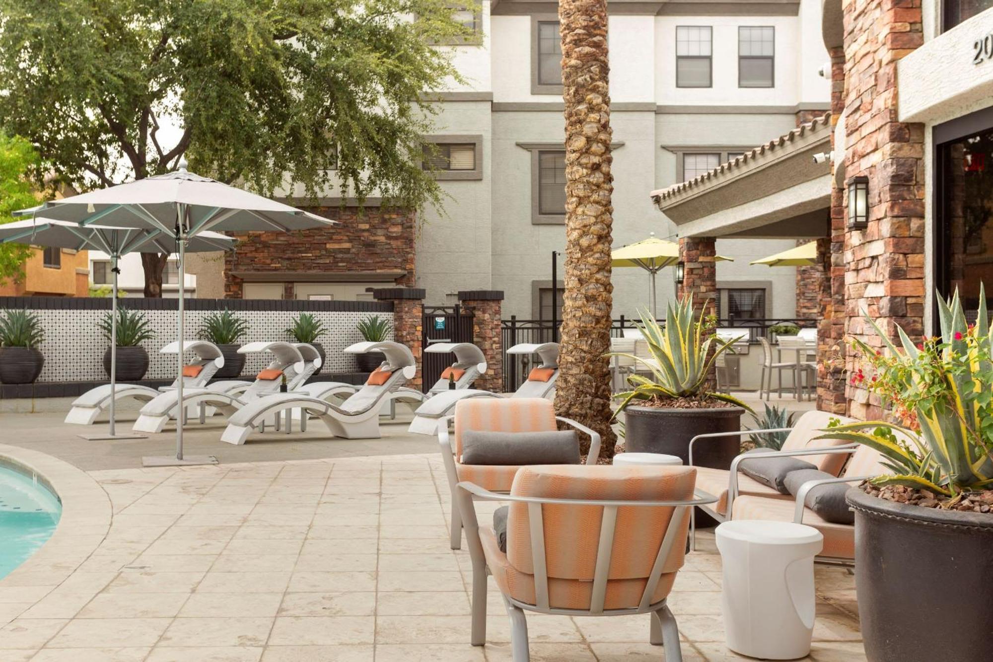 Cozysuites Glendale By The Stadium W Pool! 11 Exterior photo