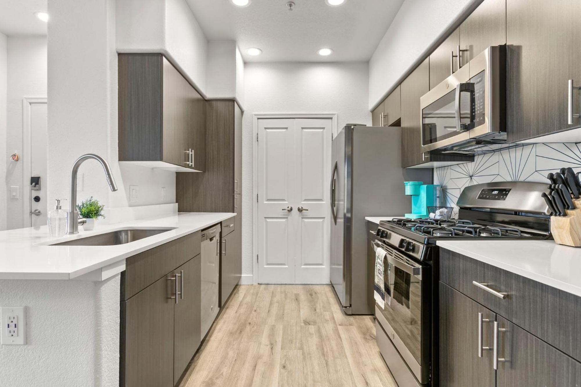 Cozysuites Glendale By The Stadium W Pool! 11 Exterior photo